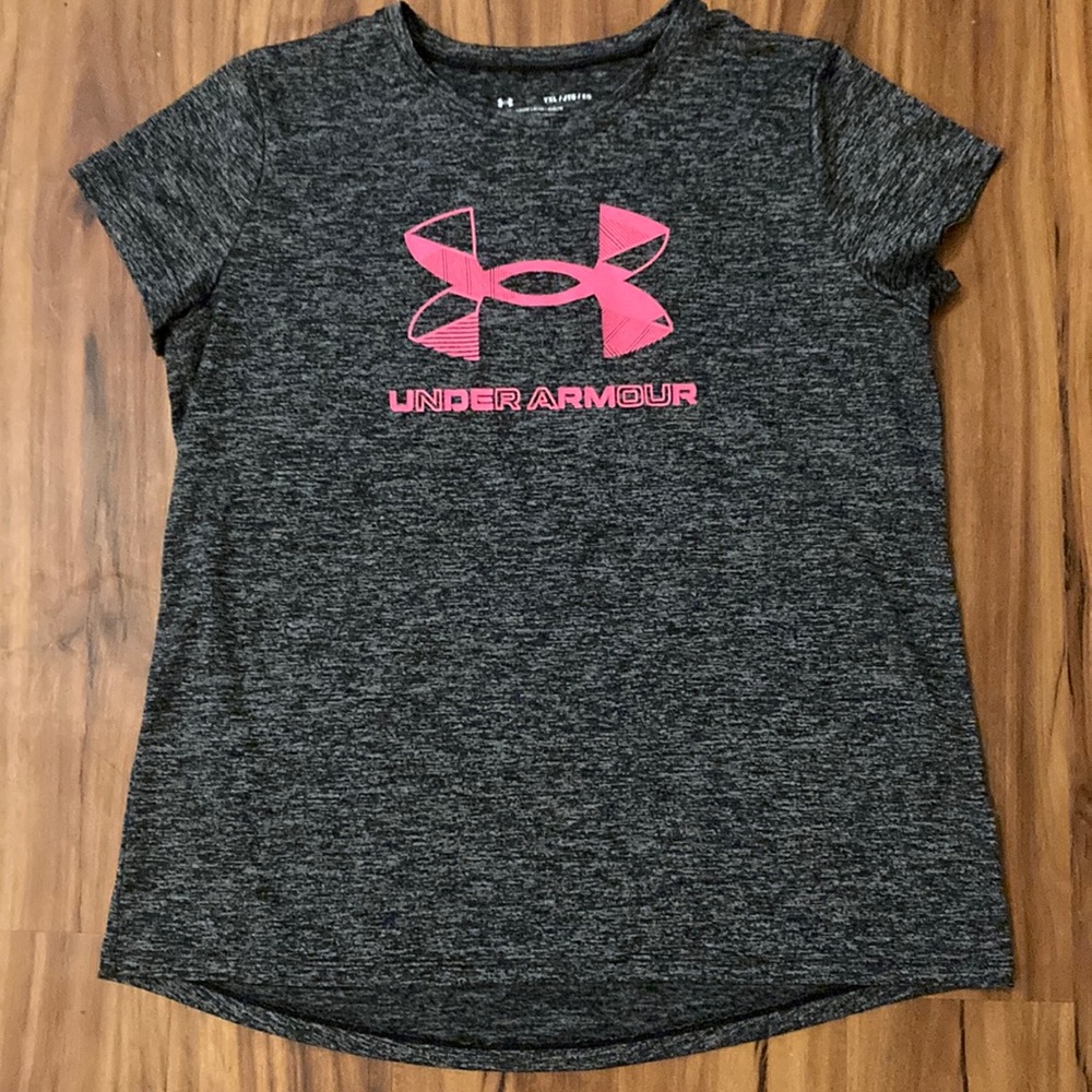 Under Armour youth XL shirt